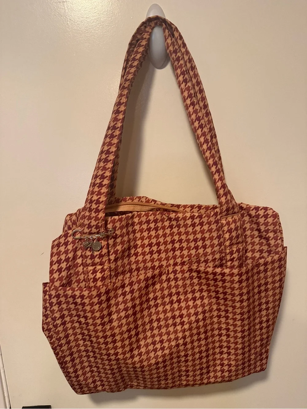 Small Cloud Carry On